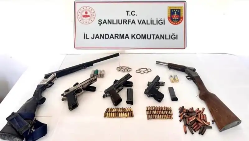 Şanlıurfa'da Ruhsatsız Silah Operasyonu: 5 Tutuklama!