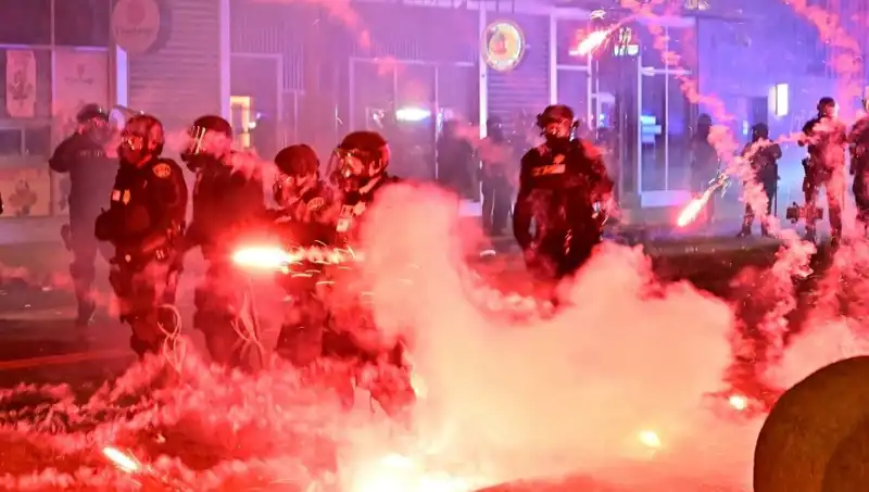 ABD'de Isyan Büyüyor: Los Angeles’taki Protestolar Diğer Şehirlere Sıçradı