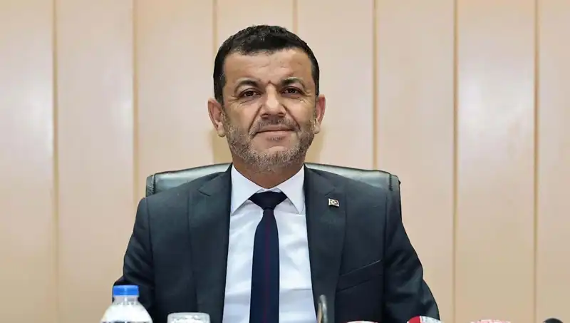 Bülent Nuri Çavuşoğlu: CHP Kurultayı Divan Başkanı’nın Yaşam Hikayesi