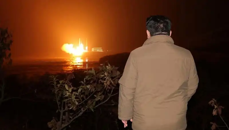 Kuzey Kore Egemenliğini Silahlarla Korurken Amerikalılar Ne Kadar Bedel Ödüyor?