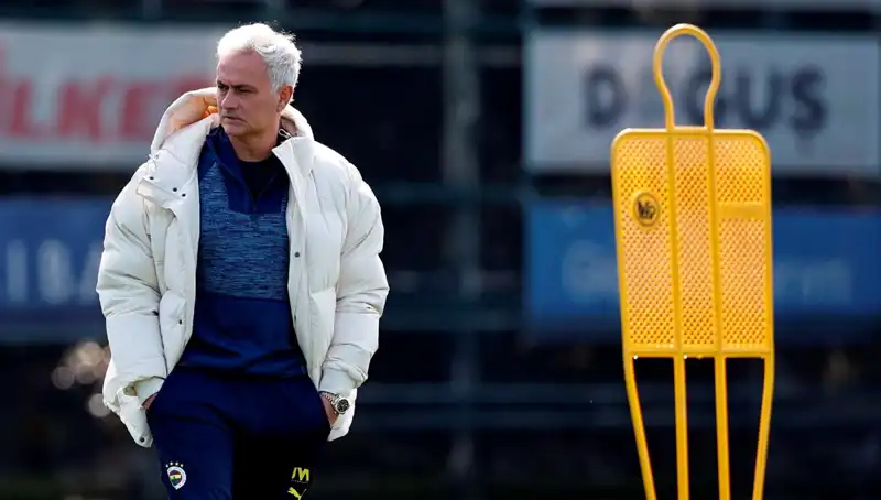 Fatura Mourinho’ya: 2025’te Futbol Dünyasında Neler Oldu?
