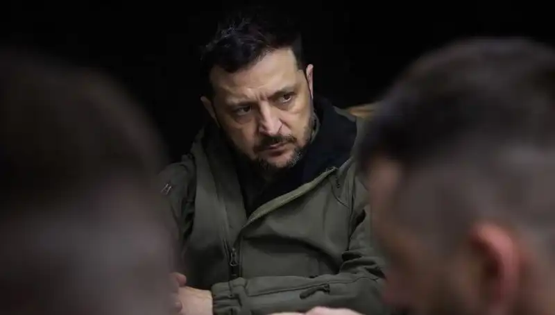 Zelenski: Rusya, Kuzey Kore Üretimi Füze ile Saldırı Düzenledi