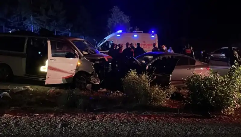 Ters Yön Faciası: Kafa Kafaya Çarpışma Suskun Şehirde Hayatları Kararttı