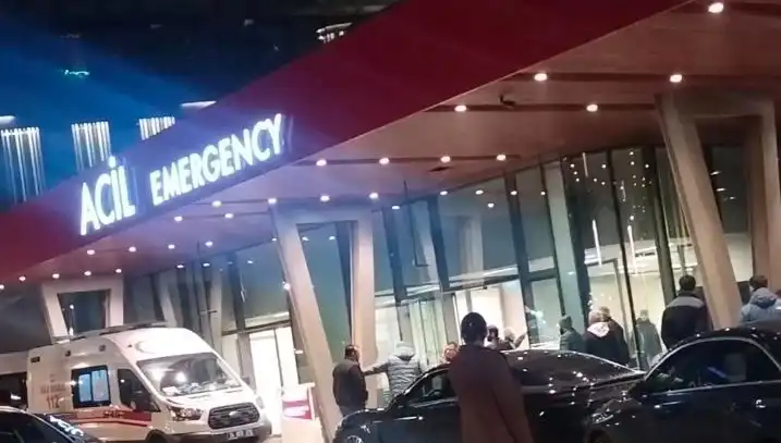 Dışarıda Telefon Görüşmesi Yaparken Silahlı Saldırıya Uğrayan Genç Hayatını Kaybetti