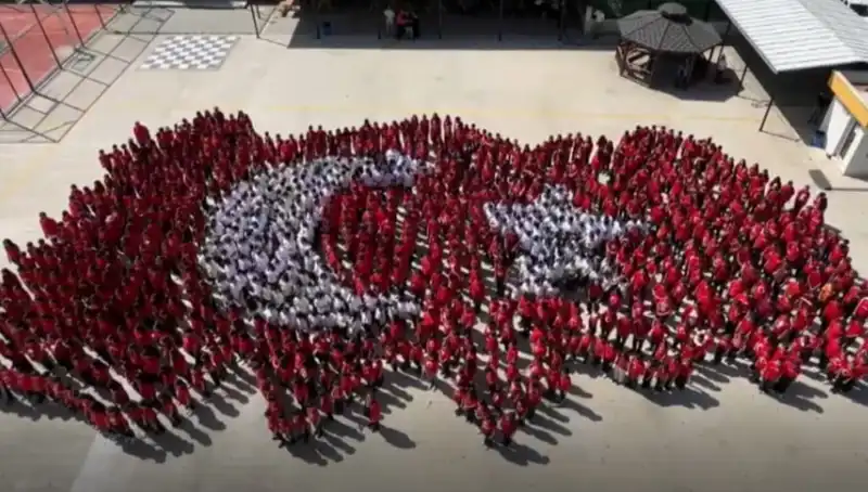 Bin 300 Öğrenci Tek Harita ile Geleceğe Yürüyor: Eğitimde Yeni Dönem