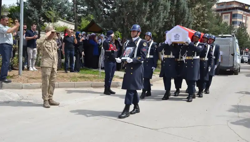 Türkiye, Şehit Askerini Gözyaşlarıyla Uğurladı: Duygusal Tören Detayları