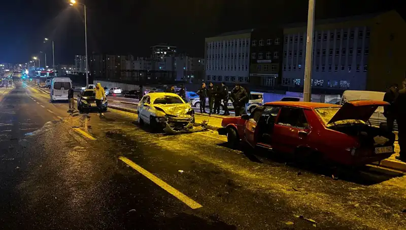 Kayseri’de Flaş Kaza: 11 Araç Birbirine Girdi! Olayın Ayrıntıları Burada