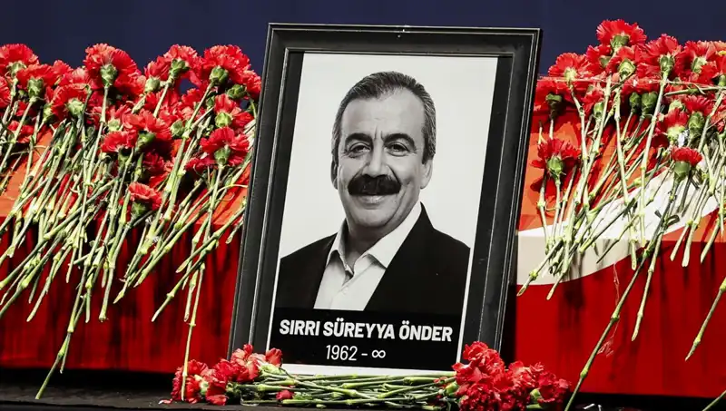 Meclis’te Sırrı Süreyya Önder Anması: Hatıralar ve Duygular Yeniden Canlandı