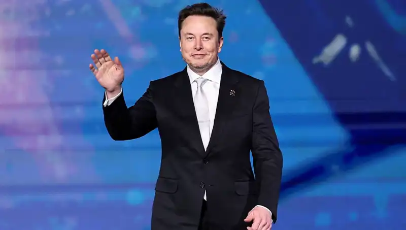 Tesla, Kendi "Canavarı" Model Y'yi Rafa Kaldırıyor: Ne Anlama Geliyor?