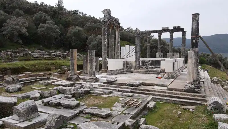Zeus Tapınağı’nda Tarihi Restorasyon: Geçmişle Gelecek Arasında Bir Köprü