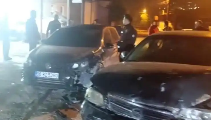 Çevirmeden Kaçarken Kaza Yapan Gençlerin Şok Olayı