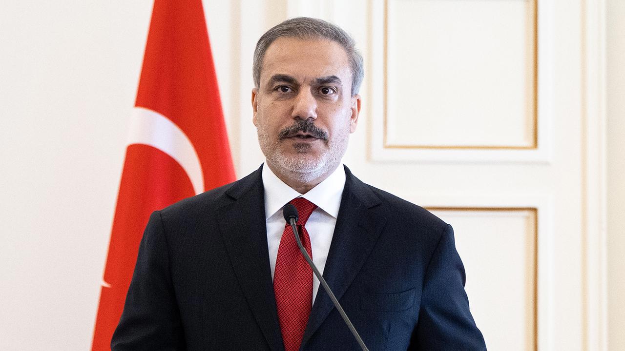 Bakan Fidan: YPG, Suriye'de terör örgütü olarak aktif