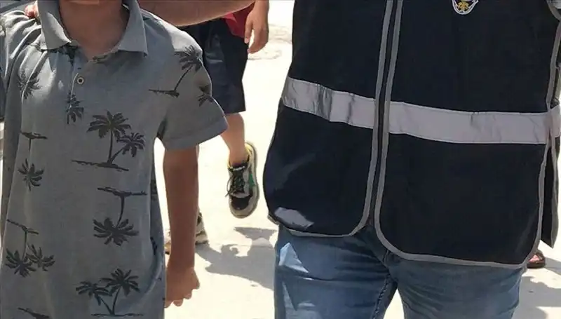 Türkiye'de 612 Bin Çocuk Suça Sürüklenme Sorunu: Nedenler ve Çözümler