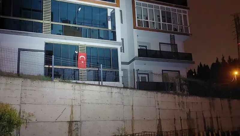 Sakarya'da Dramatik Anlar: 4 Katlı Apartman Neden Tahliye Edildi?