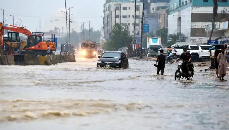 Muson Yağmurları Pakistan'ı Vurdu: Ölü Sayısı 785’i Aştı