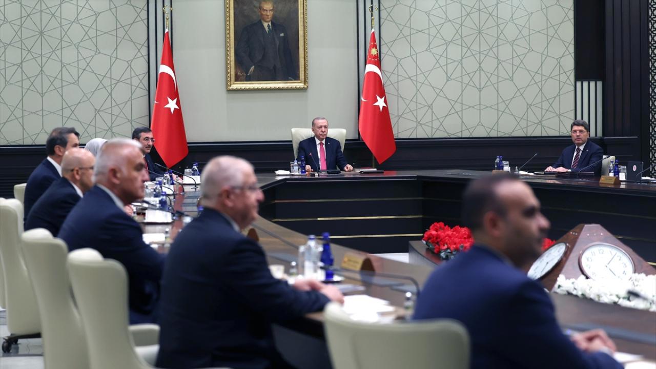 Kabine Toplandı: Suriye ve Asgari Ücret Masada