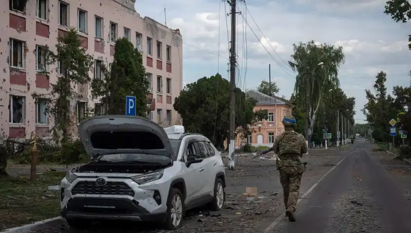 Ukrayna’nın Tek Kozu: Rus Güçleri Kursk’u Geri Alıyor Olabilir mi?