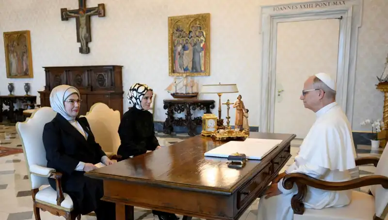 Emine Erdoğan ve Papa Leo: Gazze Üzerine Tarihî Buluşma Gerçekleşti
