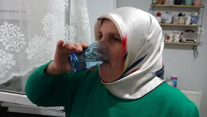 Nisan Yağmurunu Şifa Gibi Tüketen Kadın: Kayınvalidesinin Sırrı!