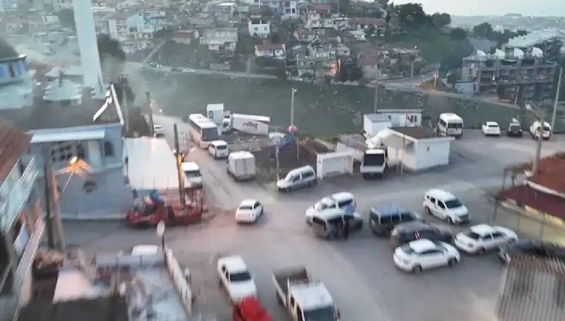 İzmir'de Şok Eden Operasyon: 99 Gözaltı ve 133 Gözaltı İle Suç Ağı Çökertildi