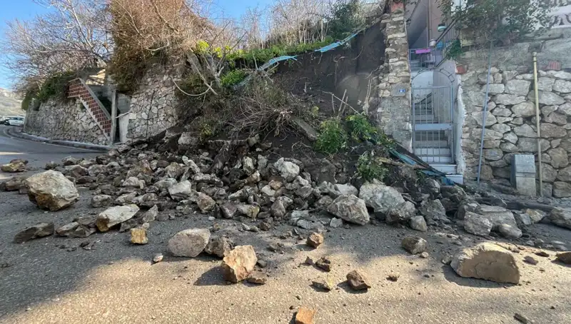 İstinat Duvarının Çökmesi Sonrası Şehirde Panik: Ne Oldu?