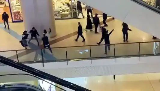 İstanbul Avm'sinde Gözler Dolduran Kavga: Detaylar Ortaya Çıktı