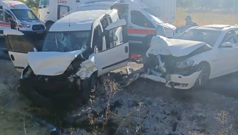 Nevşehir'de Feci Trafik Kazası: 14 Yaralı, Hava Koşulları Etkili mi?