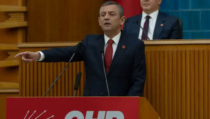 İmralı'dan Çarpıcı Çağrı: "Silah Bırakın"! Özgür Özel'den Açıklama Var