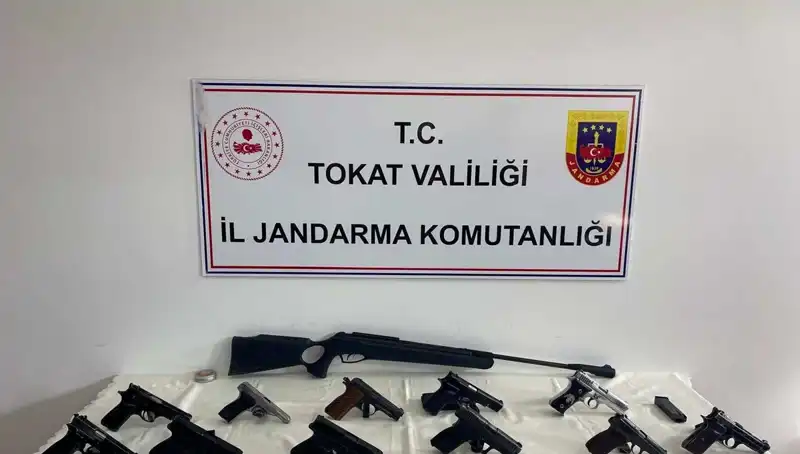 Tokat'ta Kaçak Silah Operasyonu: İki Kişi Ele Geçirildi!
