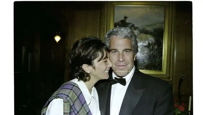 Ghislaine Maxwell, Epstein Skandalında 100'den Fazla İsimle Şok Etmeye Devam Ediyor
