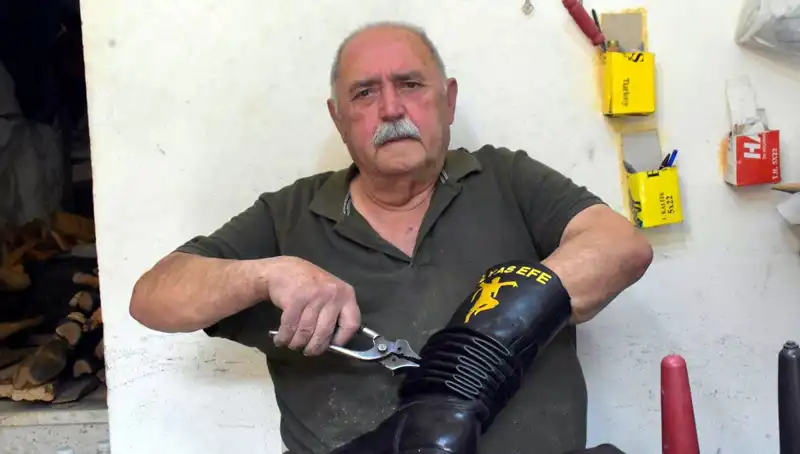 Tireli Hasan Usta'nın 64 Yıllık Unutulmaz Serüveni: "Elle Yapan Başka Usta Yok"