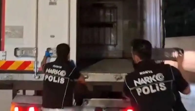 Konya’da Uyuşturucu Operasyonu: Dört Kişi Gözaltına Alındı