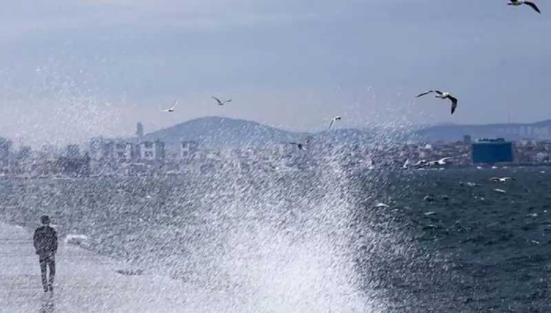 Kuvvetli Rüzgar ve Sağanak Uyarısı: Yüksek Risk Altındaki Bölgeler!