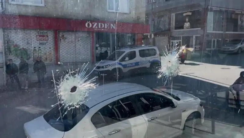 Bursa’da Kıraathaneye Gelen Silahlı Saldırı: Olayın Ayrıntıları