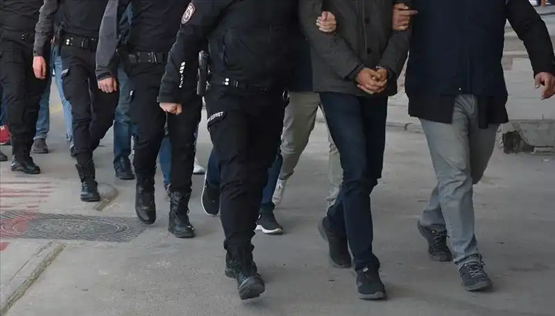 FETÖ Operasyonu: 5 İlde 10 Şüpheli Gözaltına Alındı!