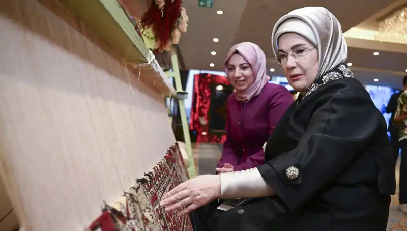 Emine Erdoğan’ın Özel Halısı, Depremzedeler İçin Açık Artırmaya Çıktı!