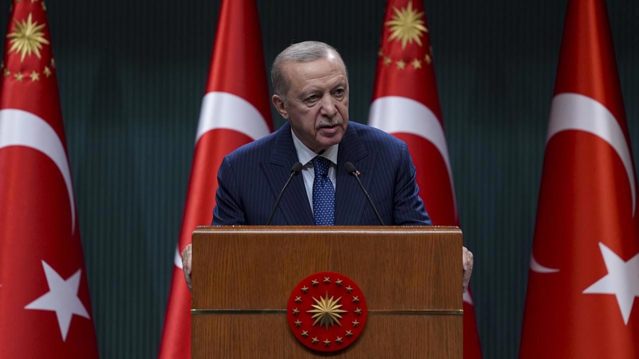 Cumhurbaşkanı Erdoğan: Depremzedelerin yardımı için gereken her türlü desteği sağlayacağız