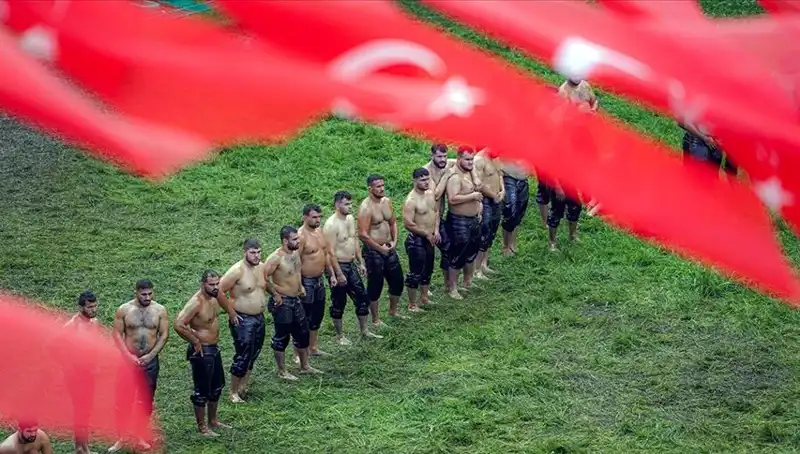 664. Tarihi Kırkpınar Yağlı Güreşleri Başlıyor: 40 Başpehlivan, 826 Sporcu Mücadele Edecek