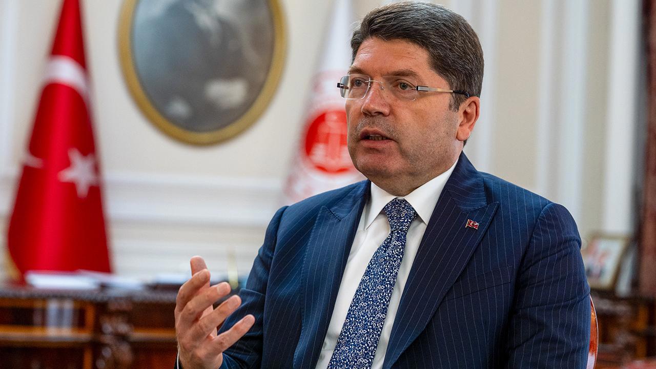 Adalet Bakanı Tunç'un 'Korsan Metin' Tepkisi