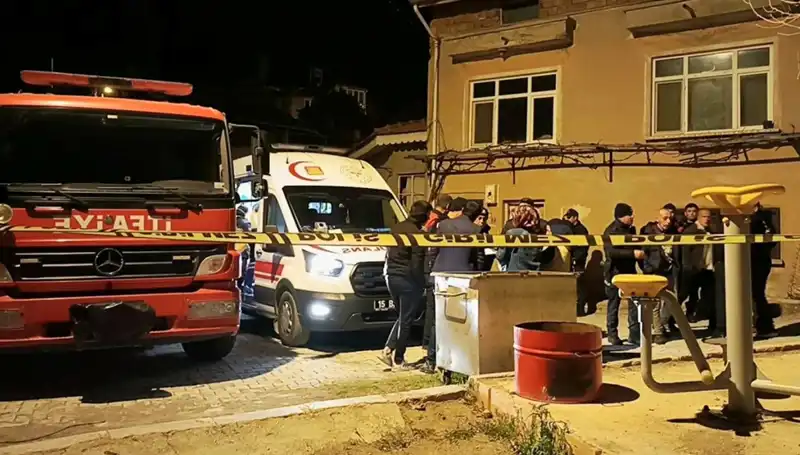 Gizemli Yangında Yaşlı Adamın Cansız Bedeni Bulundu: Olayın Sırları Ne?