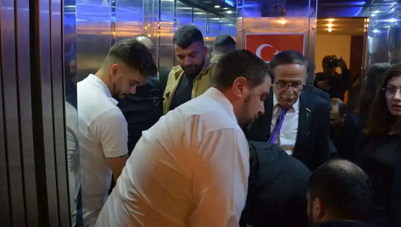 Volkan Konak Anmasında Kalp Krizi Geçirdi: Hayranları Şokta
