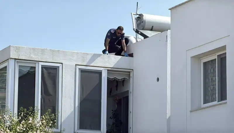 Bodrum'da Çatıdan Düşen Emekli Polis, Yaşamını Kaybetti