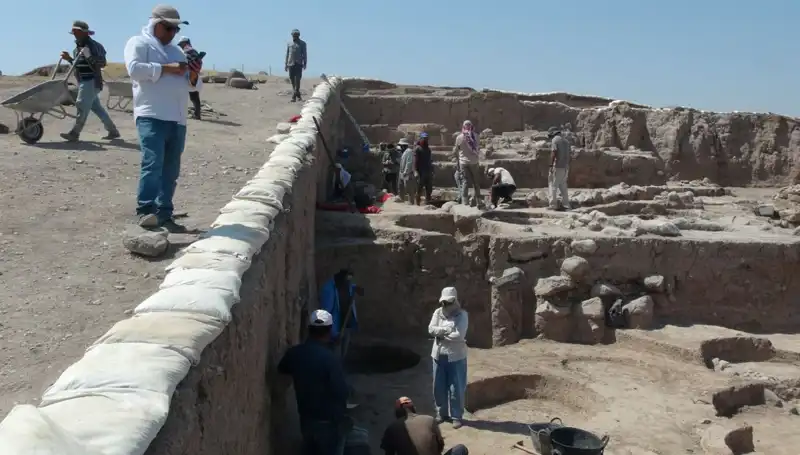 Kilis'teki Oylum Höyük'te Kazılar, Sıcak Havalara Rağmen Devam Ediyor
