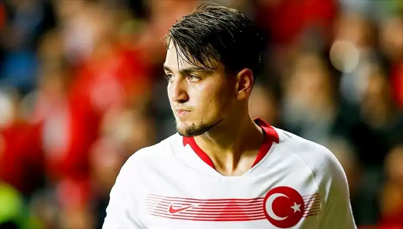 Beşiktaş'ın Hedefinde Milli Futbolcu: Transfer Gelişmeleri Dikkat Çekiyor